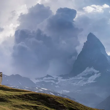 Hotel Riffelhaus 1853 4*