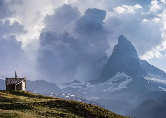 ホテル Riffelhaus 1853 4*