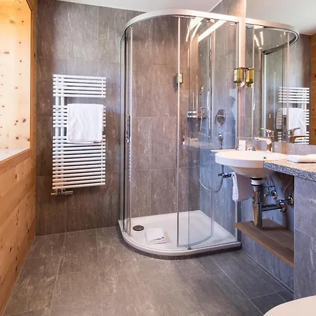 Riffelhaus 1853 Hotel 4*
