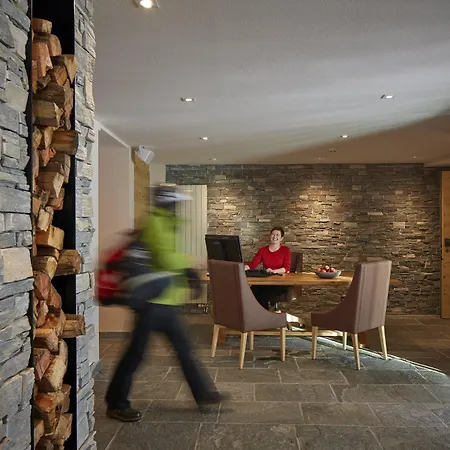 Riffelhaus 1853 4*